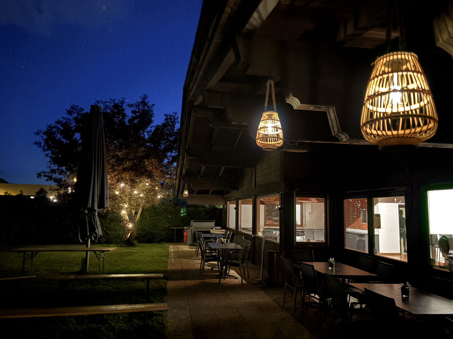 Terrasse am Abend