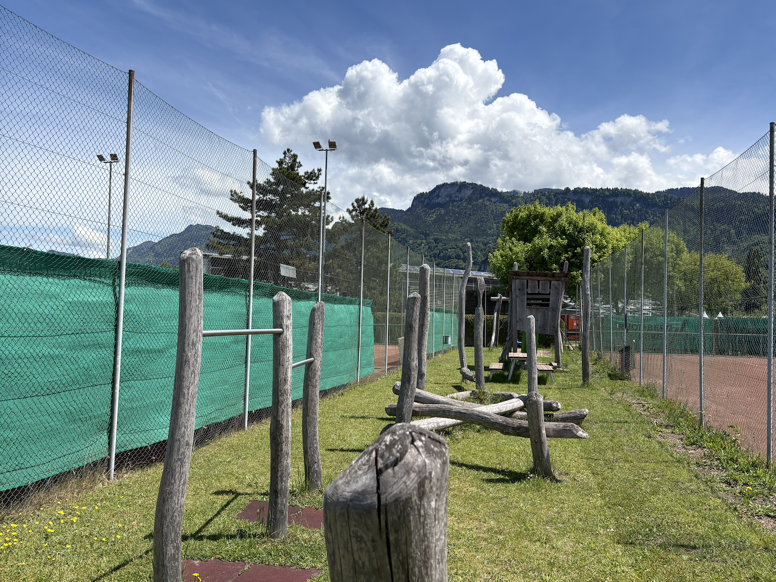 Anlage – Blick entlang der Plätze